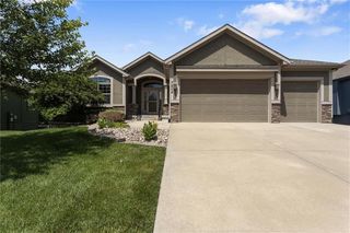 7804 N Walrond Avenue, Kansas City, MO 64119