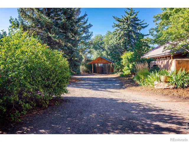 2525 Topaz Drive, Boulder, CO 80304