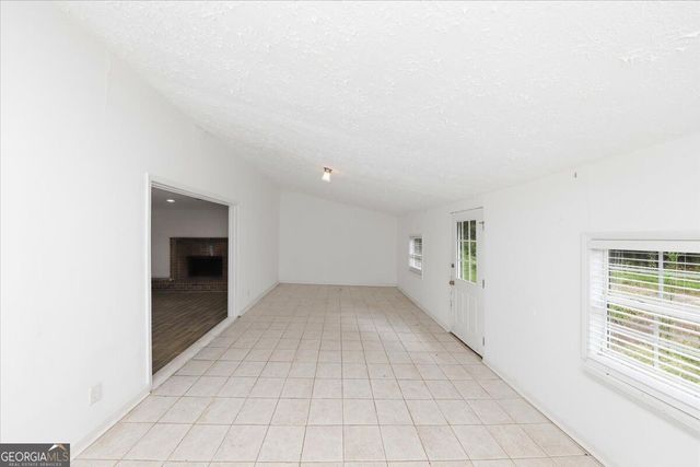 6326 Steepleridge Court, Riverdale, GA 30296