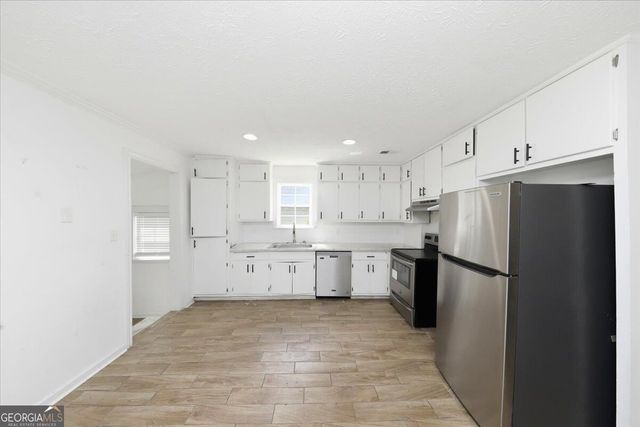 6326 Steepleridge Court, Riverdale, GA 30296