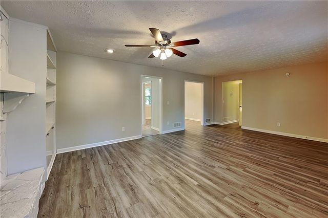 265 Castleair Drive NE, Kennesaw, GA 30144