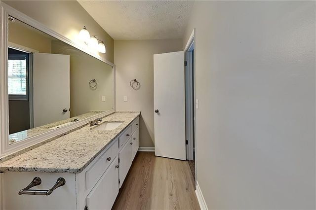 265 Castleair Drive NE, Kennesaw, GA 30144