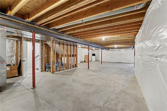 10931 N Bristol Avenue, Kansas City, MO 64156