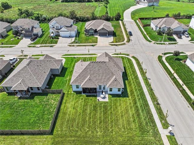 10931 N Bristol Avenue, Kansas City, MO 64156