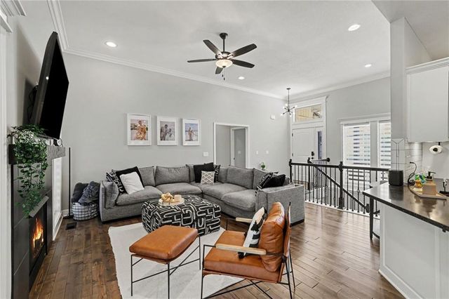 10931 N Bristol Avenue, Kansas City, MO 64156