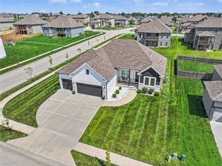 10931 N Bristol Avenue, Kansas City, MO 64156
