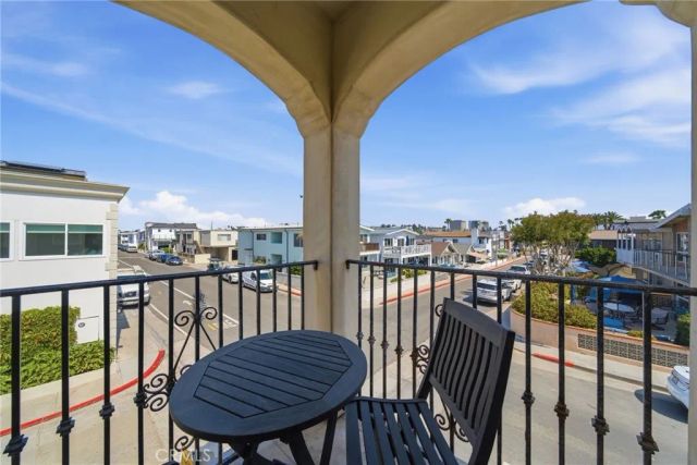 3715 Seashore Drive, Newport Beach, CA 92663