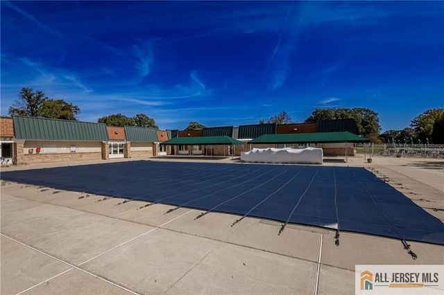 30 Larch Plaza 30A, Monroe, NJ 08831