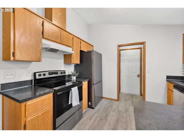 13670 Se BUSH St, Portland, OR 97236