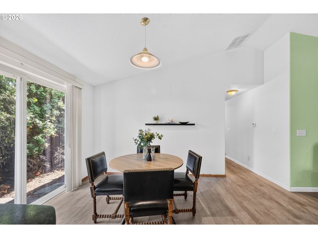 13670 Se BUSH St, Portland, OR 97236