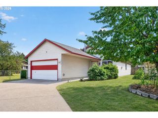 13670 Se BUSH St, Portland, OR 97236