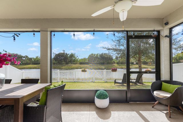 5580 NW Pine Trail Circle, Port St. Lucie, Port St Lucie, FL 34983