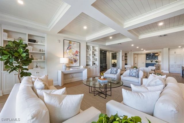 1820 Gulf Shore BLVD N 402-403, Naples, FL 34102