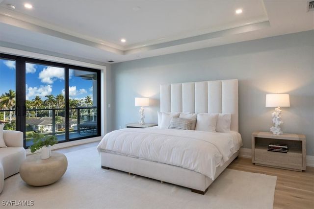 1820 Gulf Shore BLVD N 402-403, Naples, FL 34102