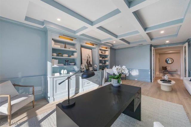 1820 Gulf Shore BLVD N 402-403, Naples, FL 34102