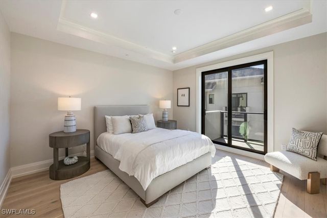 1820 Gulf Shore BLVD N 402-403, Naples, FL 34102