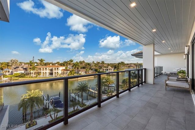 1820 Gulf Shore BLVD N 402-403, Naples, FL 34102