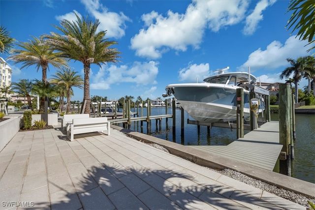 1820 Gulf Shore BLVD N 402-403, Naples, FL 34102