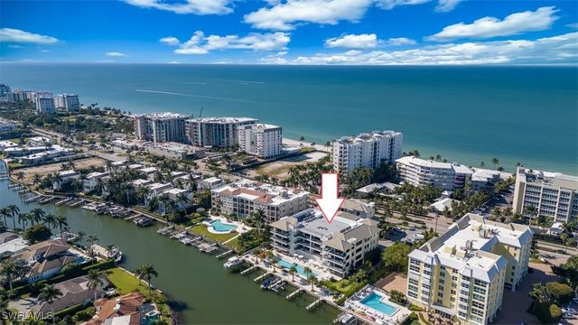 1820 Gulf Shore BLVD N 402-403, Naples, FL 34102
