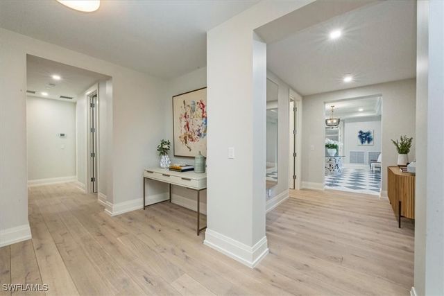 1820 Gulf Shore BLVD N 402-403, Naples, FL 34102