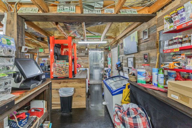 1577 Cheatham Dam Rd, Ashland City, TN 37015