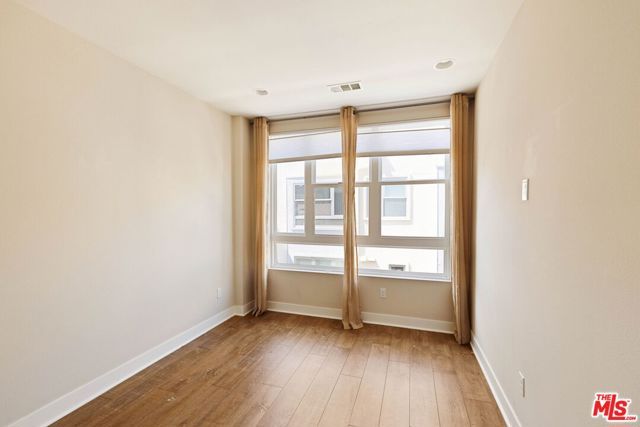 2753 Waverly Drive 1003, Los Angeles, CA 90039