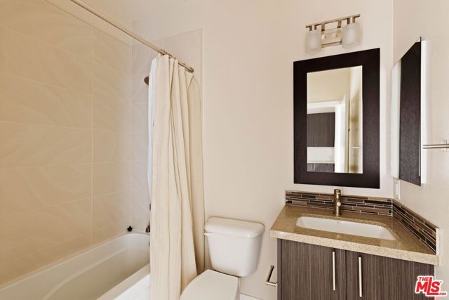 2753 Waverly Drive 1003, Los Angeles, CA 90039