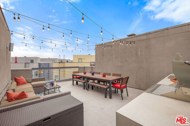 2753 Waverly Drive 1003, Los Angeles, CA 90039