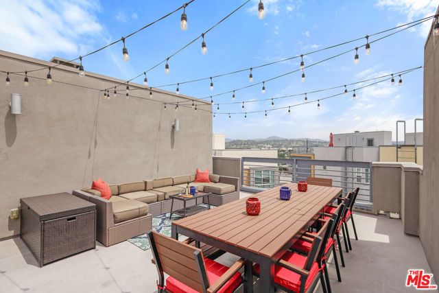 2753 Waverly Drive 1003, Los Angeles, CA 90039