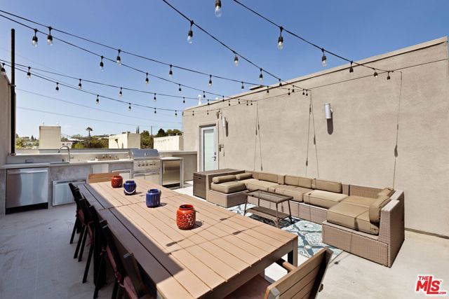 2753 Waverly Drive 1003, Los Angeles, CA 90039