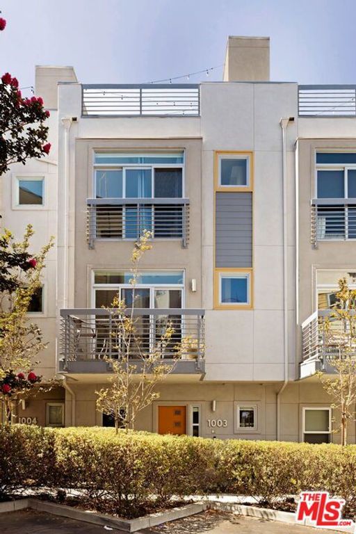 2753 Waverly Drive 1003, Los Angeles, CA 90039