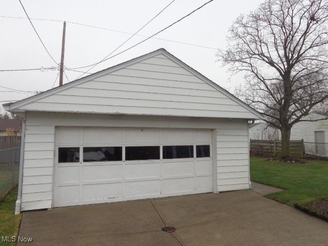 11092 Naomi Drive, Parma, OH 44130