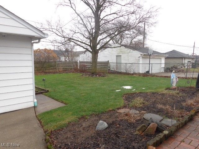 11092 Naomi Drive, Parma, OH 44130