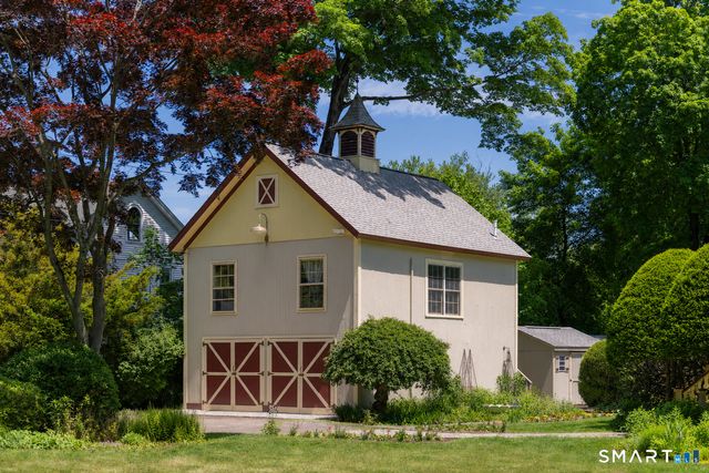 18 Church Street, Redding, CT 06896