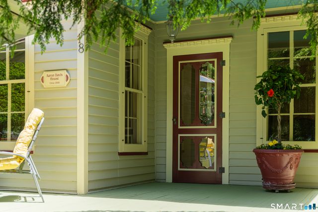 18 Church Street, Redding, CT 06896