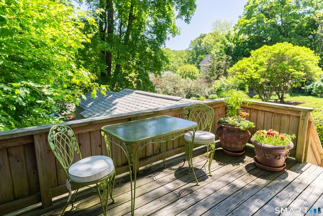 18 Church Street, Redding, CT 06896