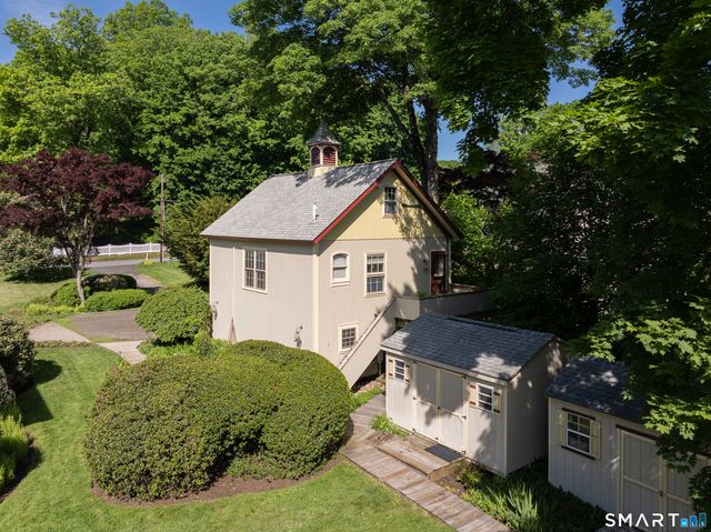 18 Church Street, Redding, CT 06896