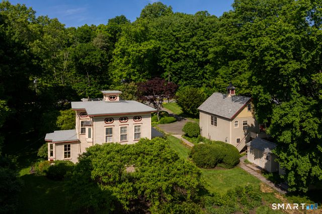 18 Church Street, Redding, CT 06896