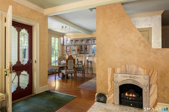 18 Church Street, Redding, CT 06896