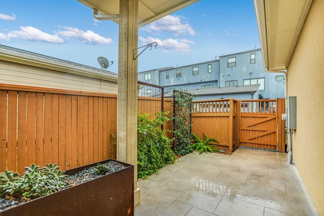 2405 Moreno ST, Austin, TX 78723