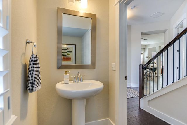 2405 Moreno ST, Austin, TX 78723