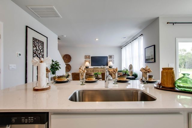 9063 Bluestem Circle, Bowling Green, KY 42104