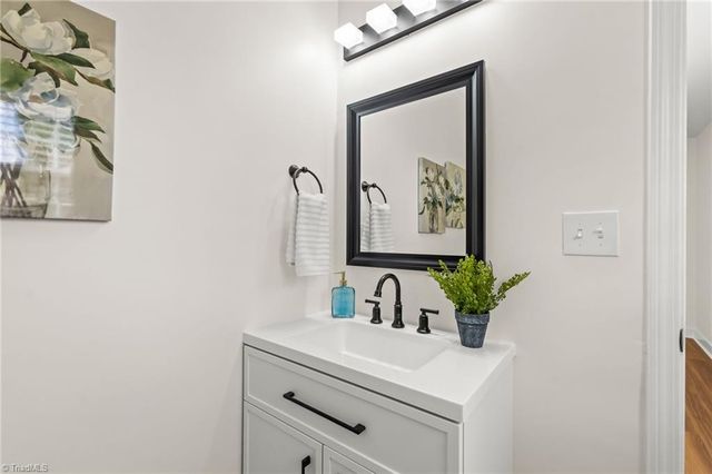 1406 Chatham Drive, High Point, NC 27265