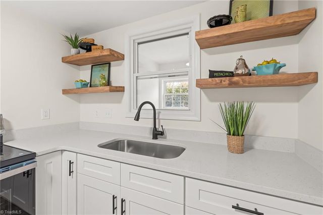 1406 Chatham Drive, High Point, NC 27265