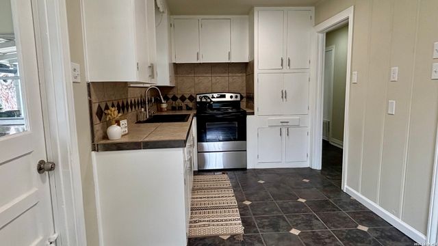 904 BISMARK ST, Seguin, TX 78155