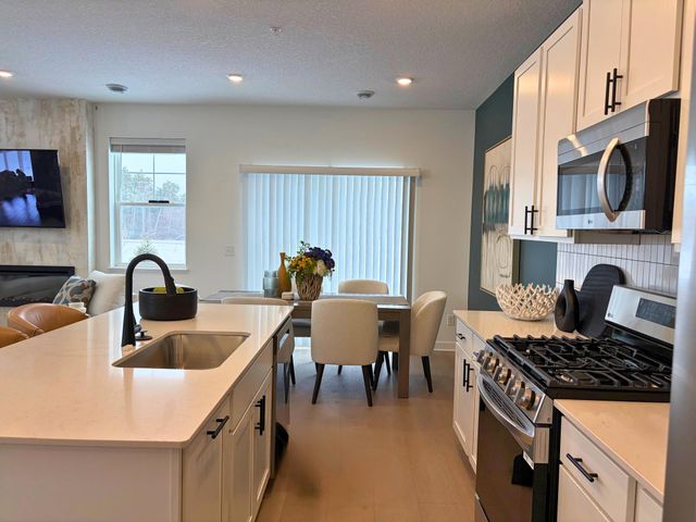 997 Annagaire Curve, Rosemount, MN 55068