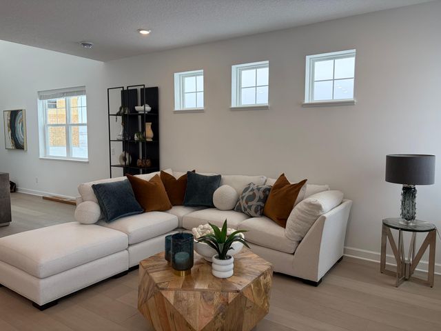 997 Annagaire Curve, Rosemount, MN 55068