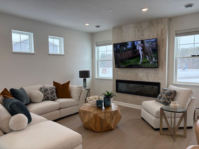 997 Annagaire Curve, Rosemount, MN 55068