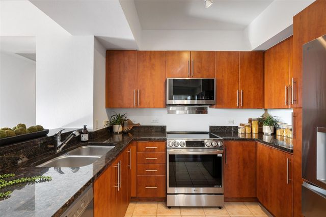 54 Rainey ST 502, Austin, TX 78701