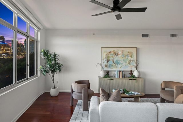 54 Rainey ST 502, Austin, TX 78701